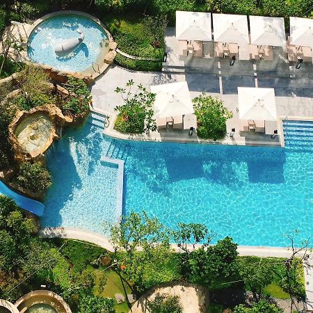 Mu Jiaoxi Hotel מראה חיצוני תמונה The swimming pool at the hotel