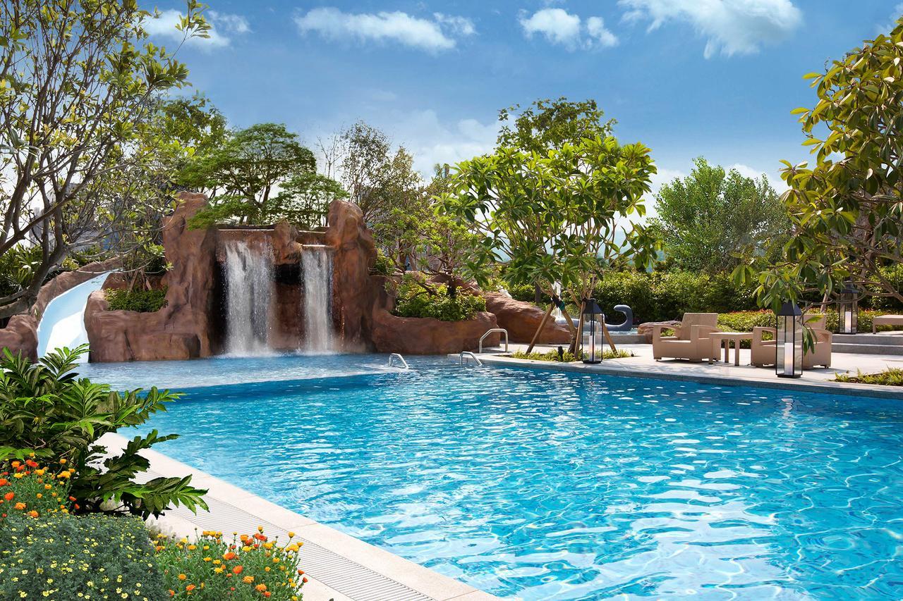 Mu Jiaoxi Hotel מראה חיצוני תמונה The swimming pool at the resort
