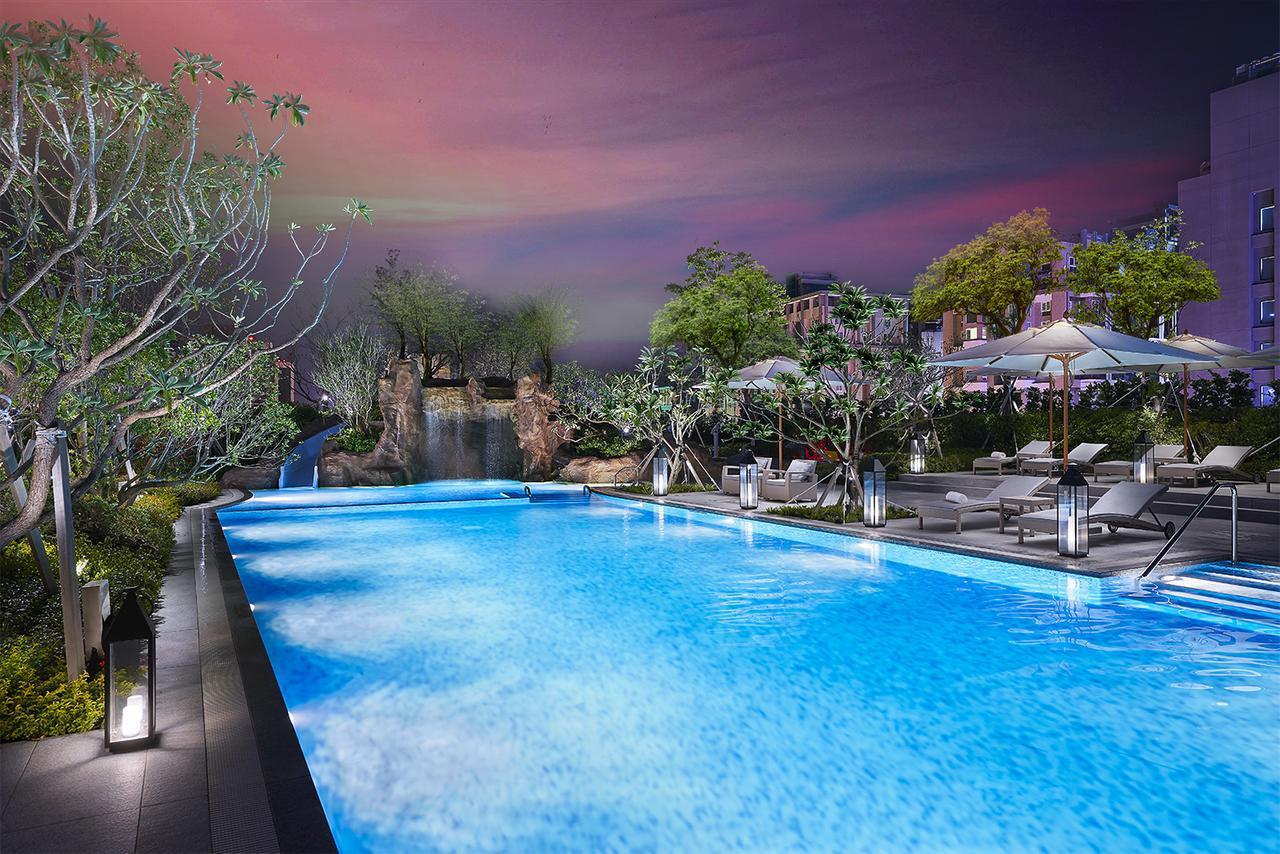Mu Jiaoxi Hotel מראה חיצוני תמונה The swimming pool at the hotel