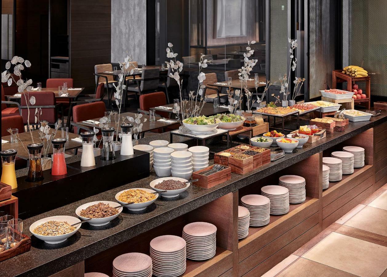 Mu Jiaoxi Hotel מראה חיצוני תמונה A buffet at a hotel